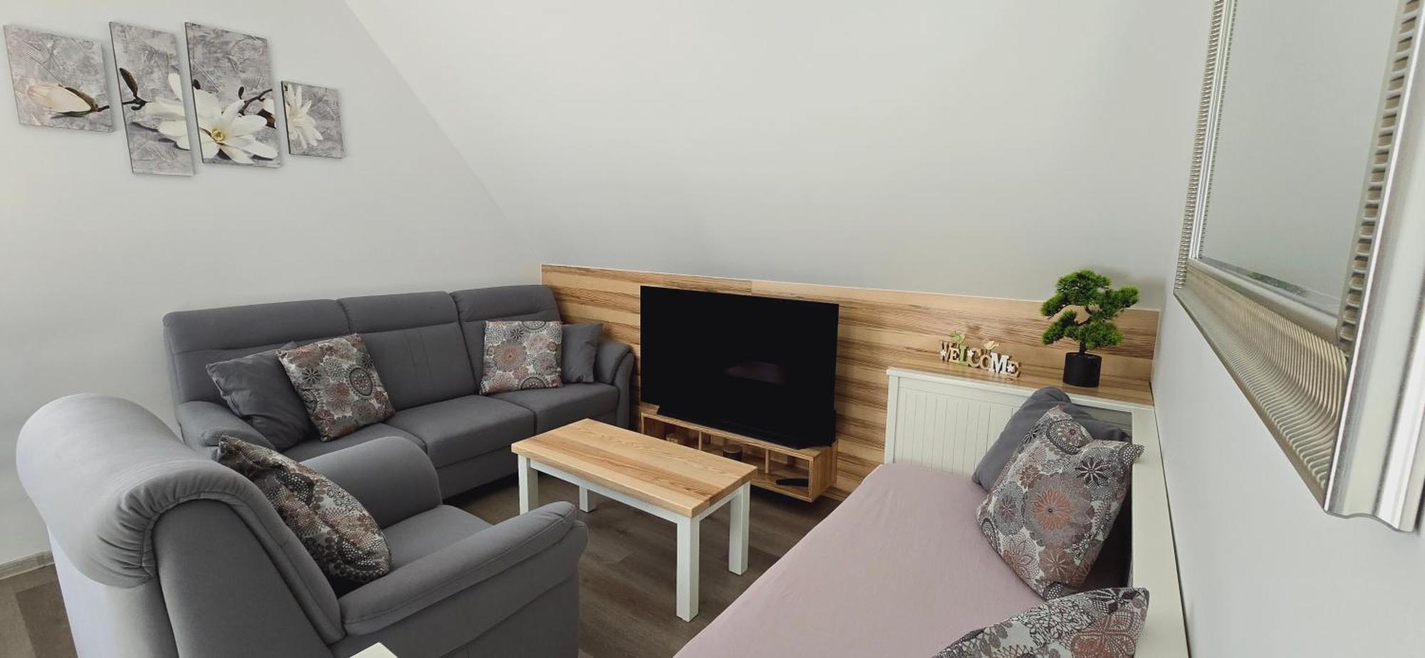Luxusni Mezonetovy Apartman Bellevue - Novy Бенецко Екстериор снимка